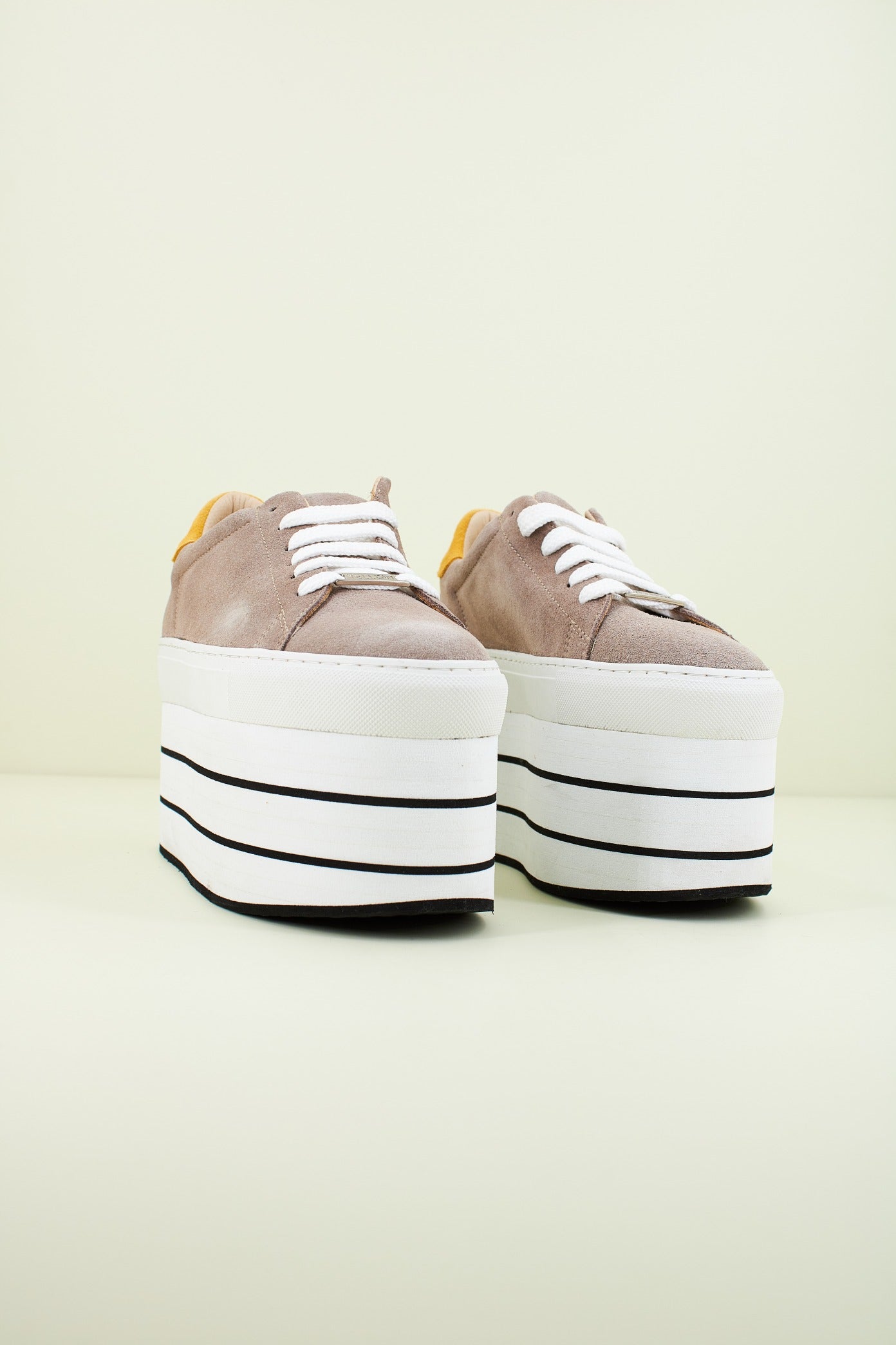 YELLOW PEPPERMINT en color MARRON (2)