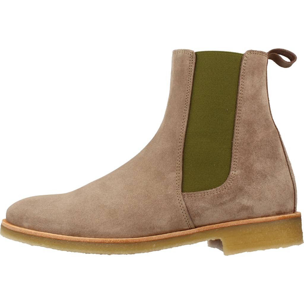 YELLOW en color MARRON CLARO (2)