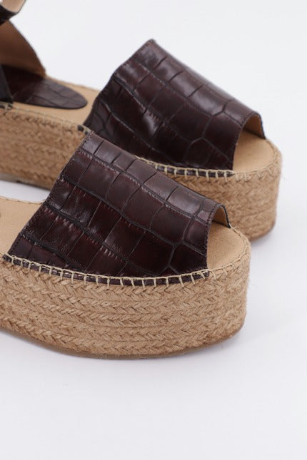 YELLOW en color MARRON (2)