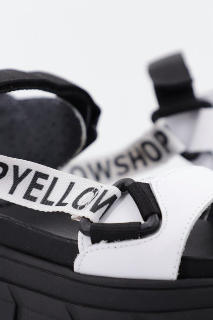 YELLOW ZIP en color BLANCO  (2)