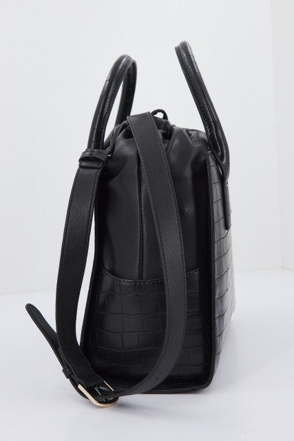 VALENTINO BAGS VBSGE en color NEGRO (2)
