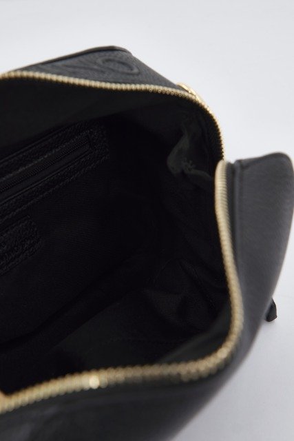 VALENTINO BAGS PATTIE en color NEGRO (3)