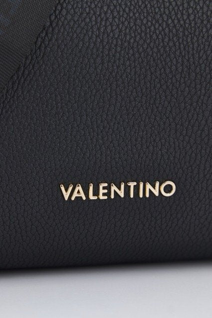 VALENTINO BAGS PATTIE en color NEGRO (4)