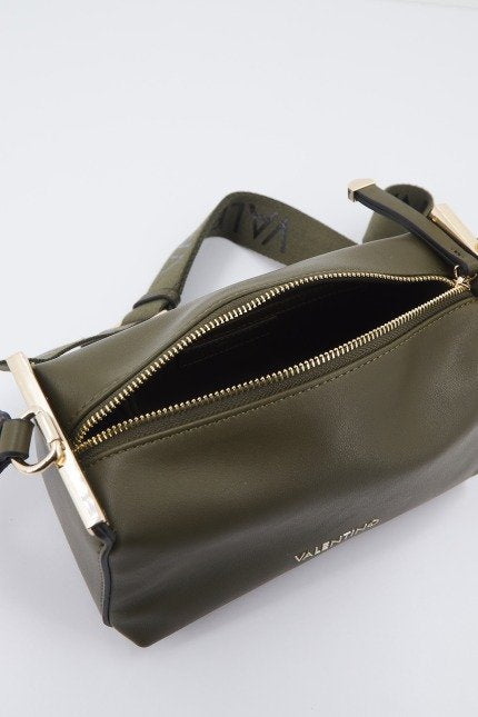 VALENTINO BAGS SONG en color VERDE (4)