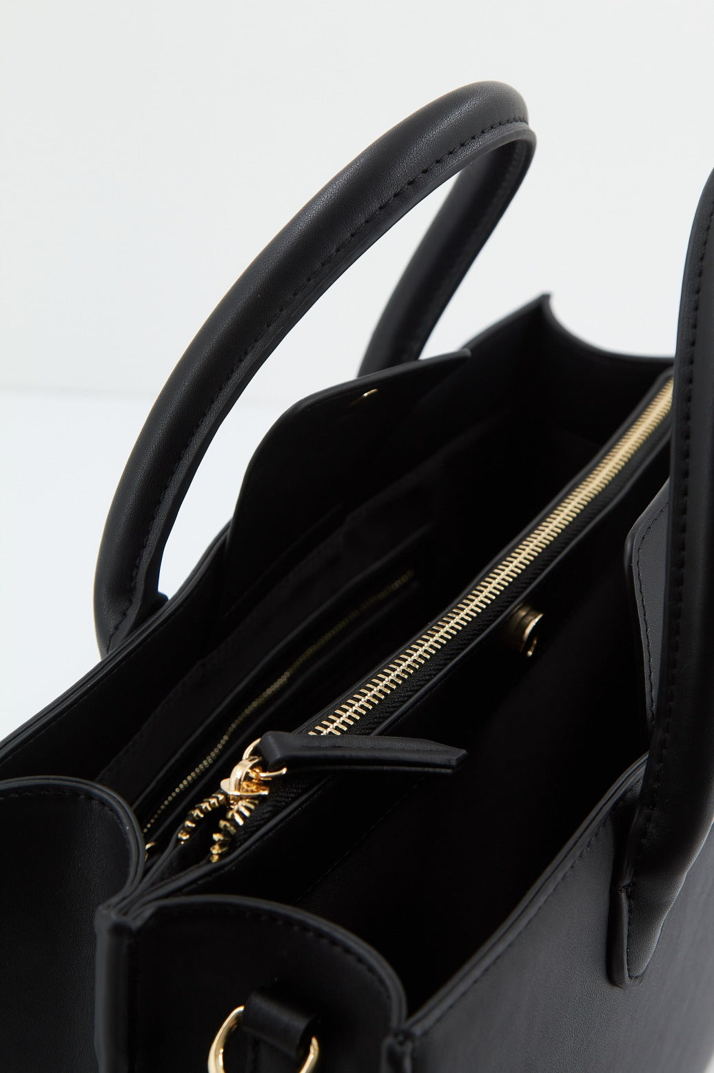 VALENTINO BAGS BORSE A MANO en color NEGRO (4)