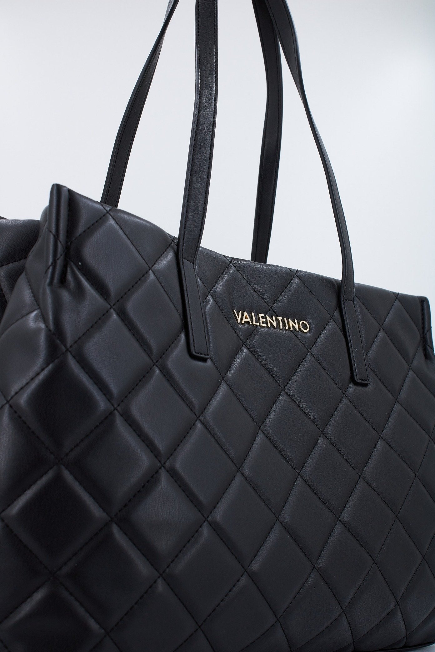 VALENTINO BAGS BORSE A SPALLA OCARINA en color NEGRO (4)