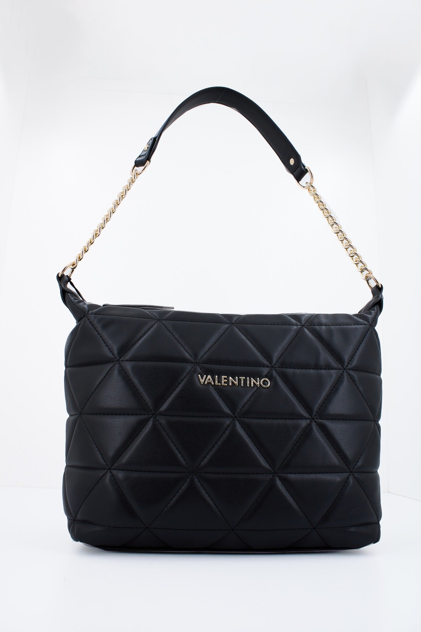 VALENTINO BAGS CARNABY en color NEGRO (1)