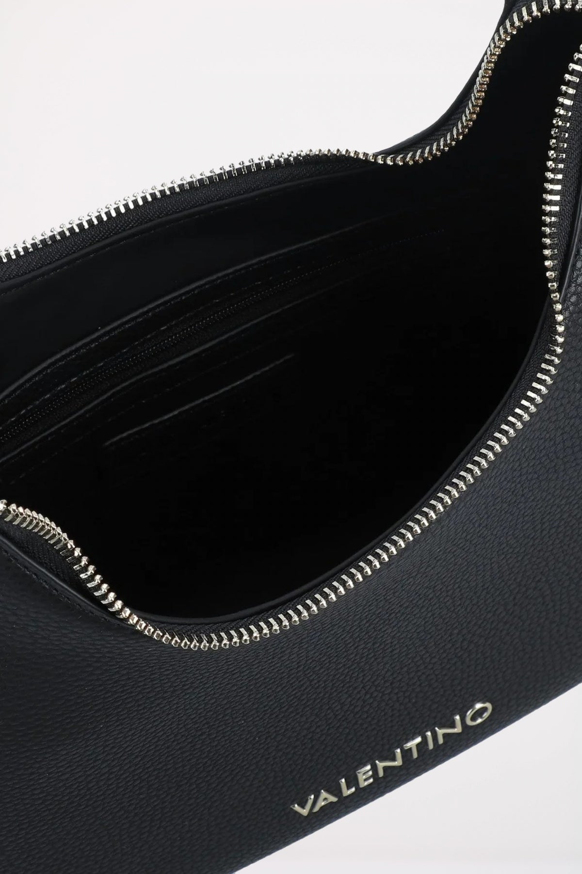 VALENTINO BAGS SACCA BRIXTON en color NEGRO (4)