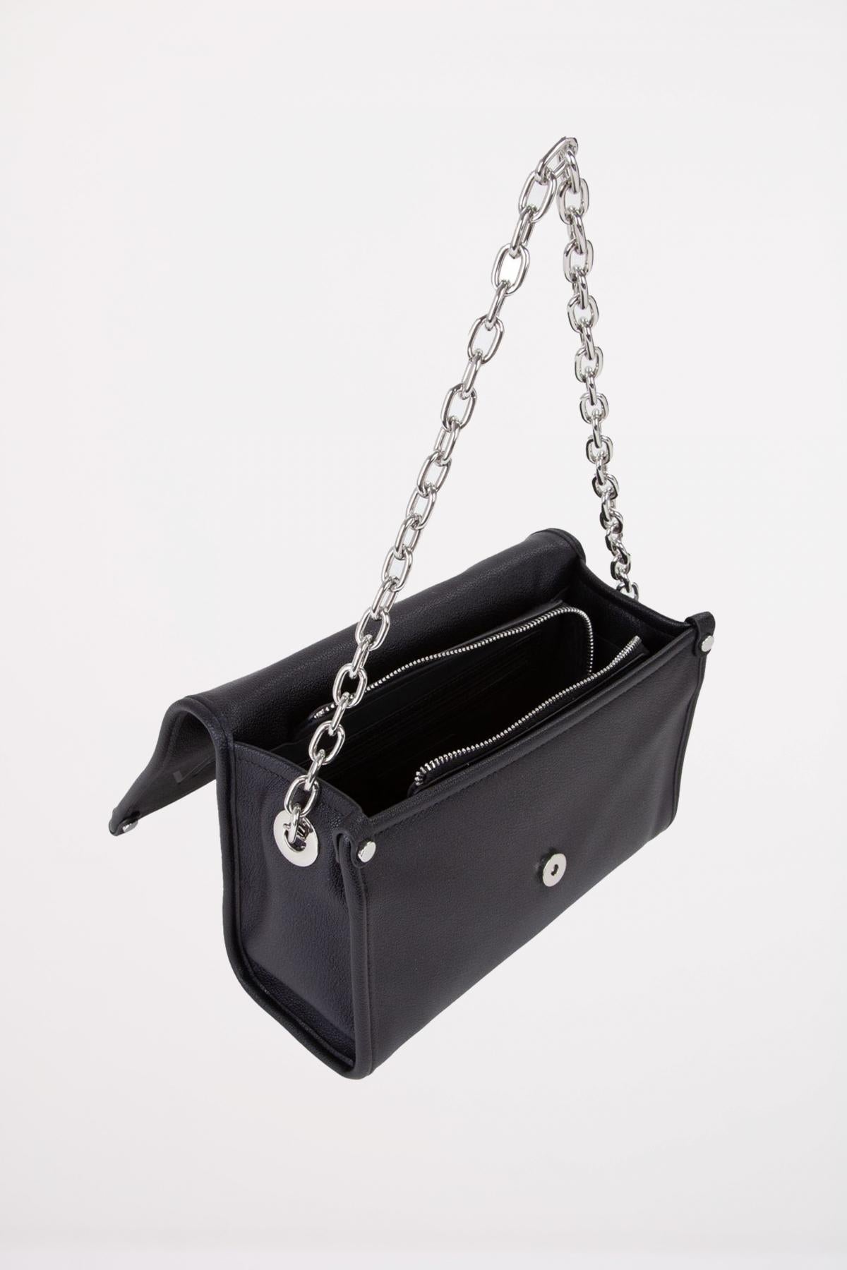VALENTINO BAGS SYRIA RE BAG en color NEGRO (4)
