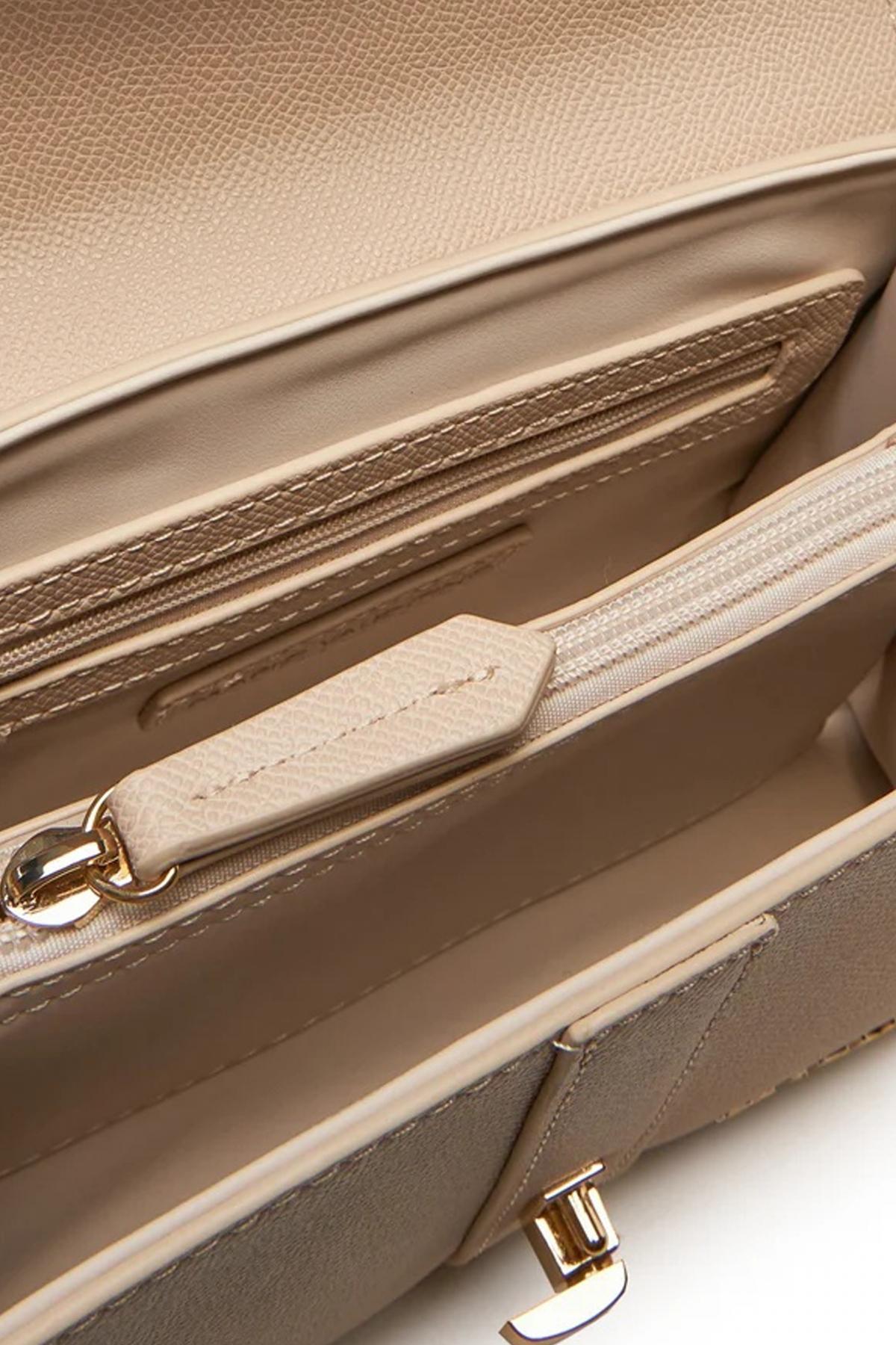 VALENTINO BAGS SOBO en color BEIS (4)