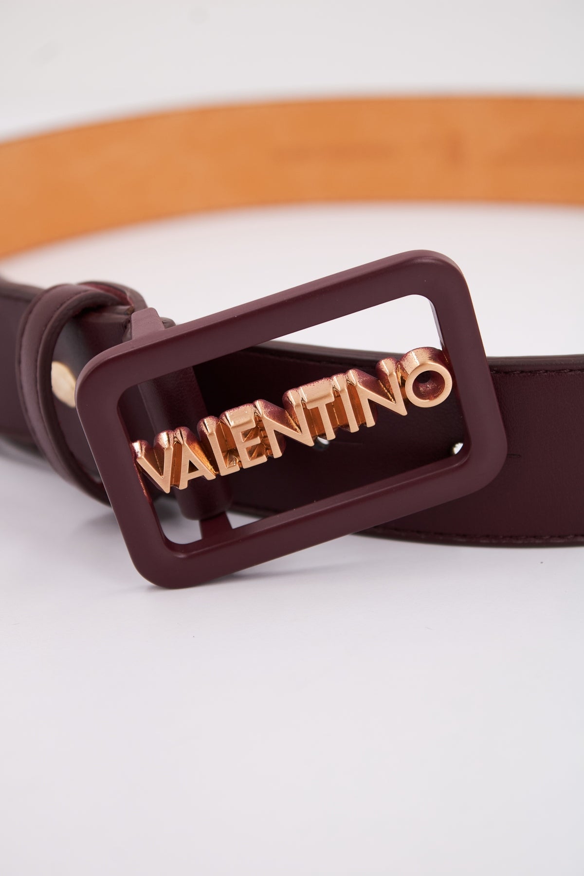 VALENTINO BAGS WAFFLE en color BURDEOS (3)