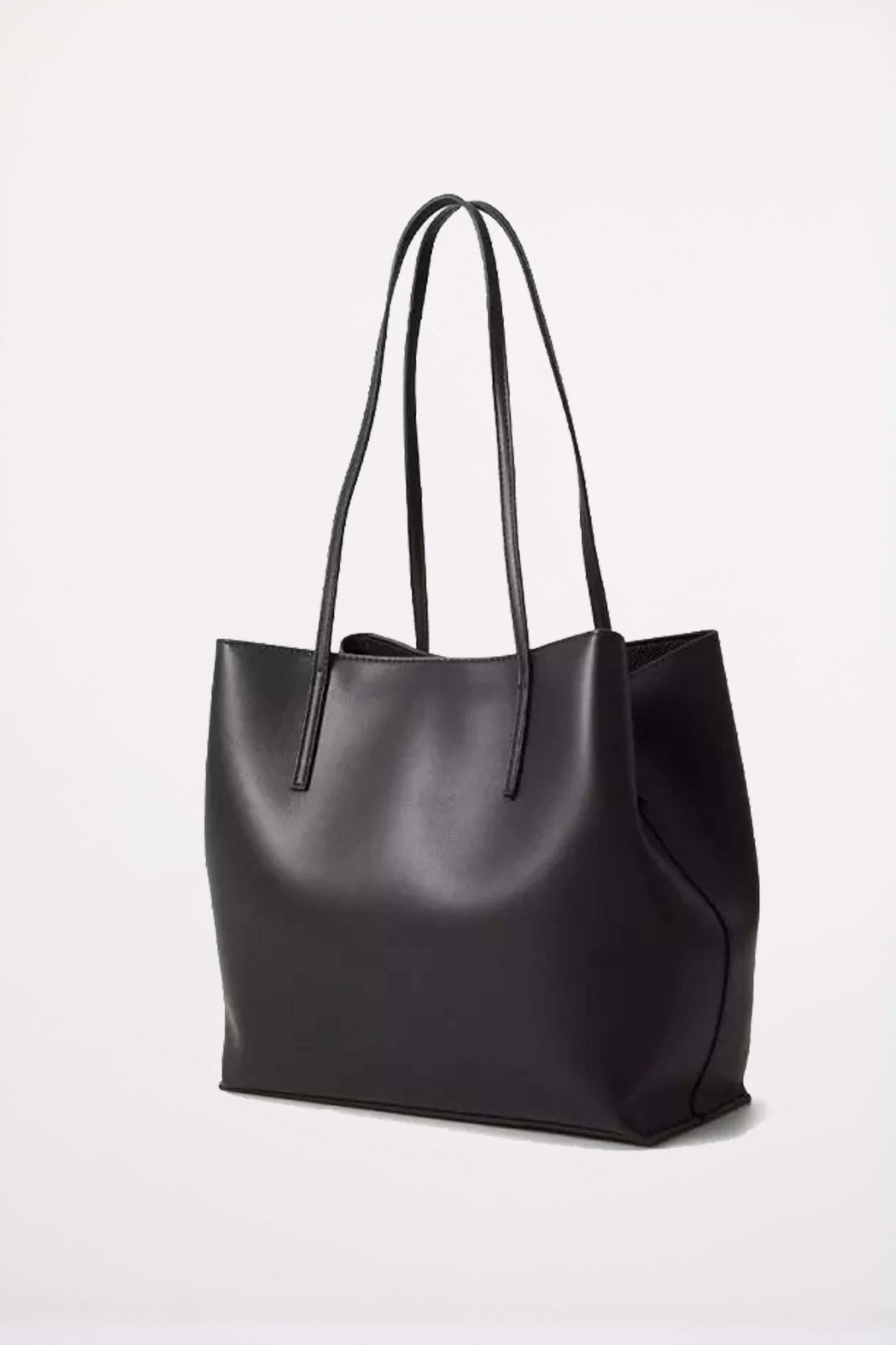 VALENTINO BAGS SAMY RE en color NEGRO (2)