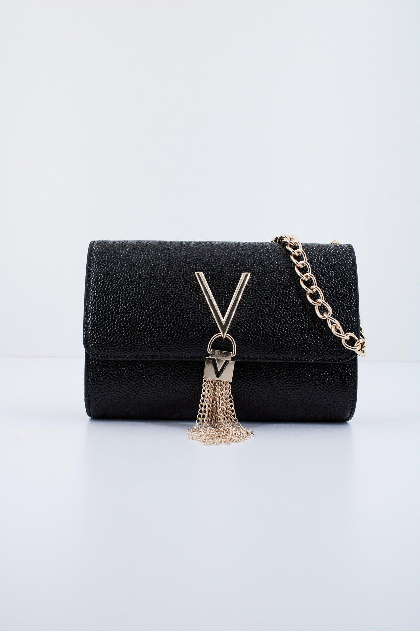 VALENTINO BAGS DIVINA en color NEGRO (1)
