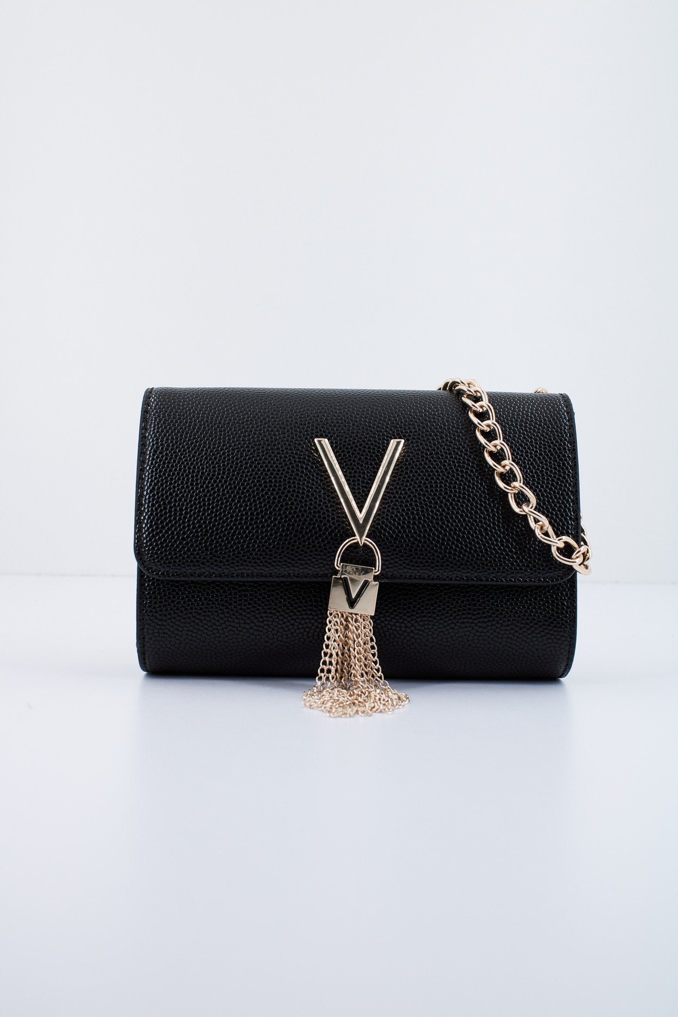 VALENTINO BAGS DIVINA en color NEGRO (1)