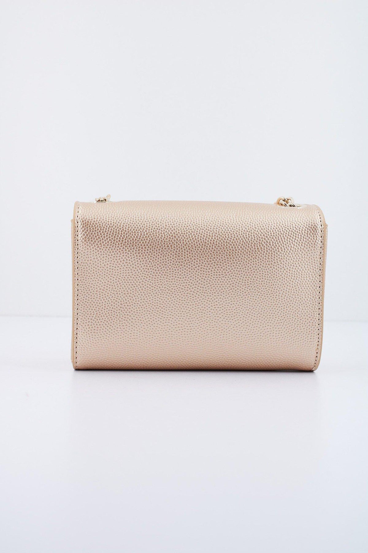 VALENTINO BAGS DIVINA en color ORO (2)