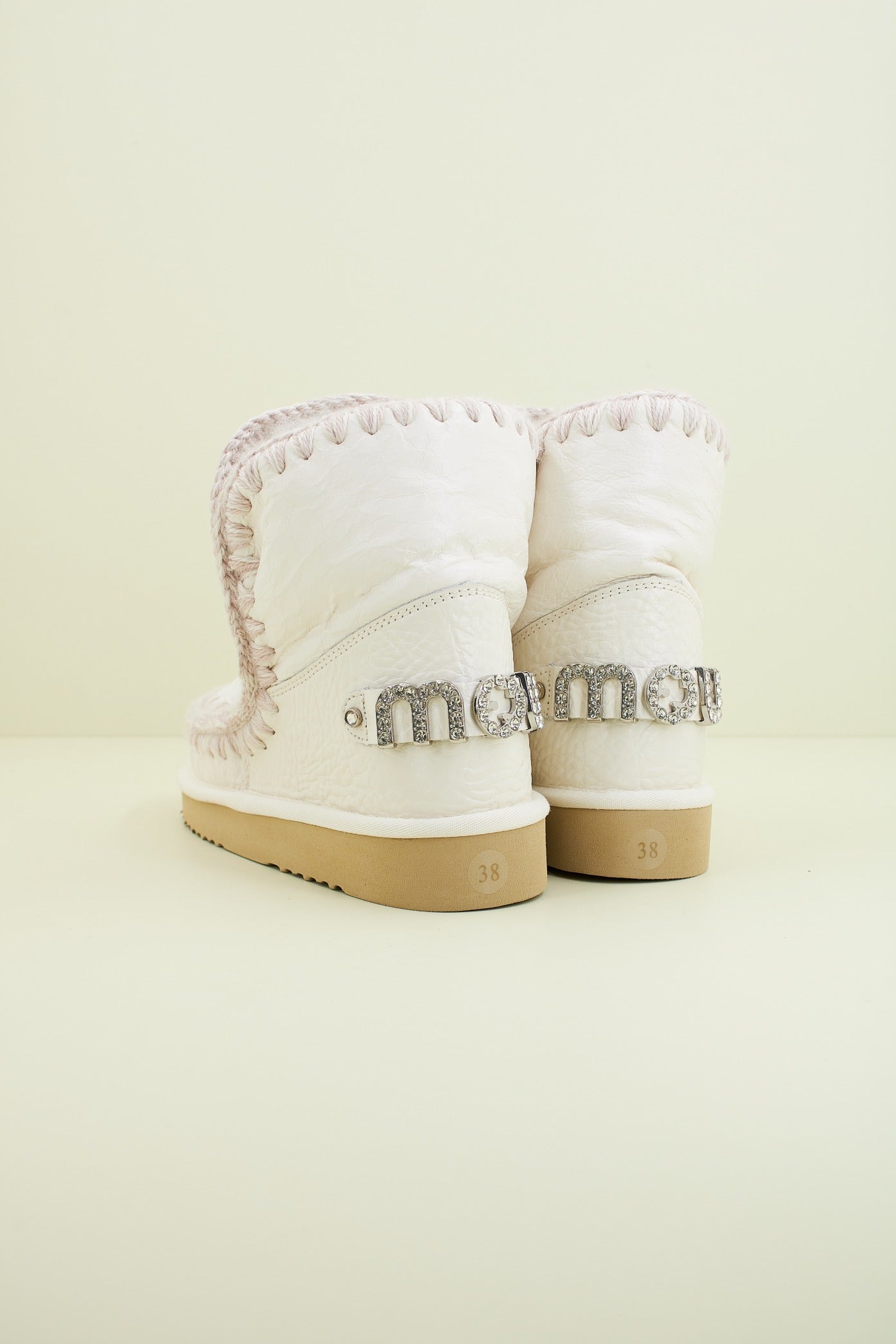 MOU ESKIMO WHITH RHINESTONES LOGO en color BLANCO (3)