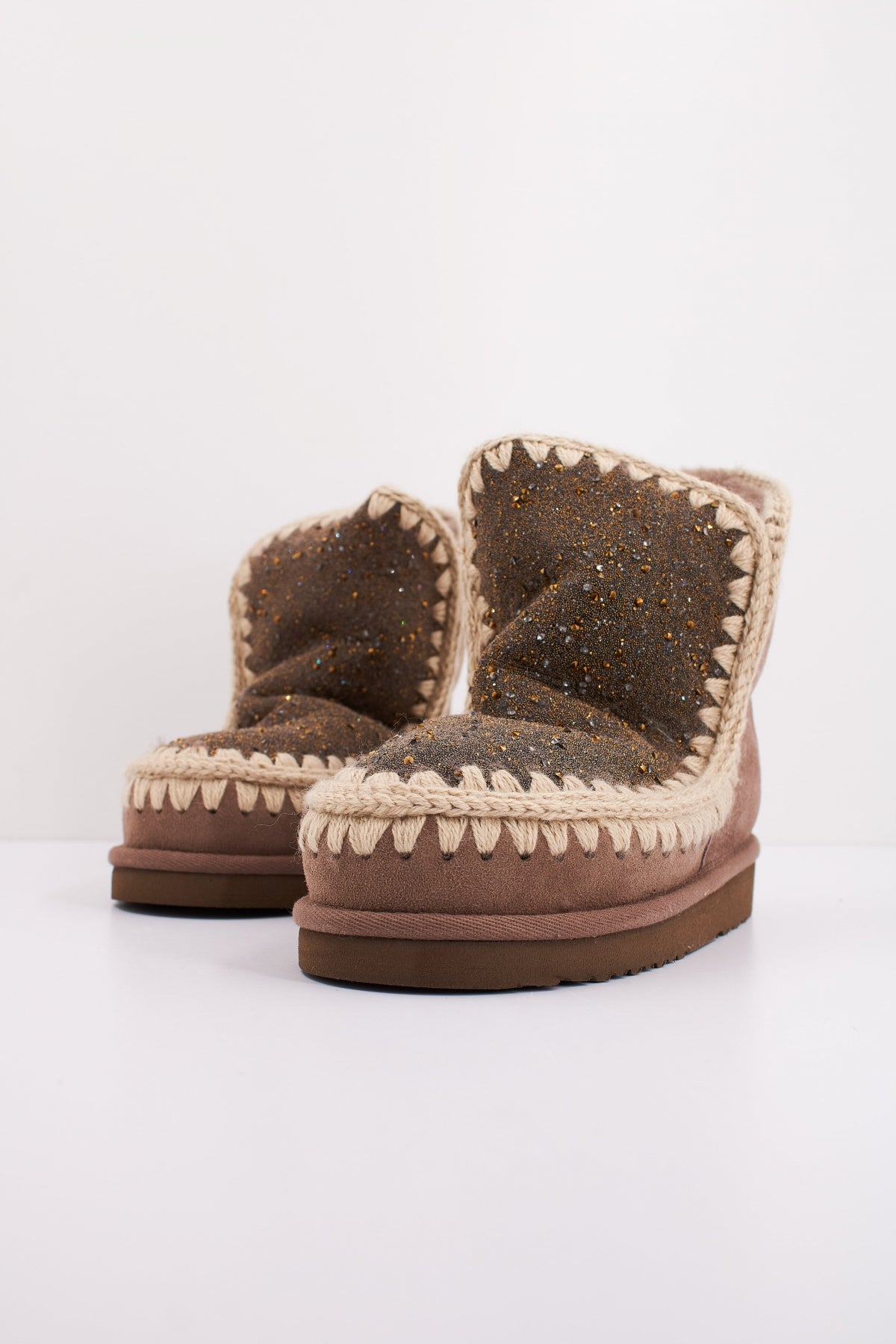 MOU ESKIMO HOTFIX en color MARRON (2)