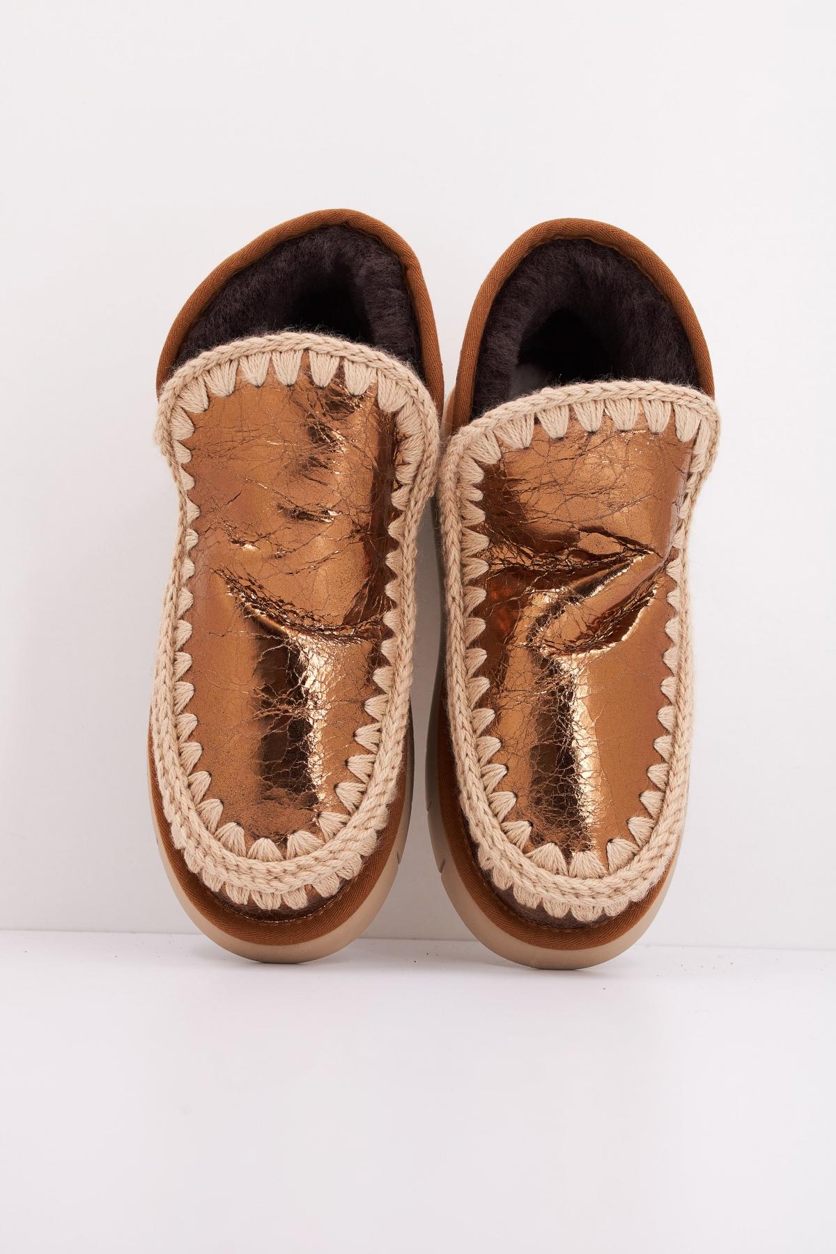 MOU ESKIMO BOUNCE SNEAKER en color ORO (3)