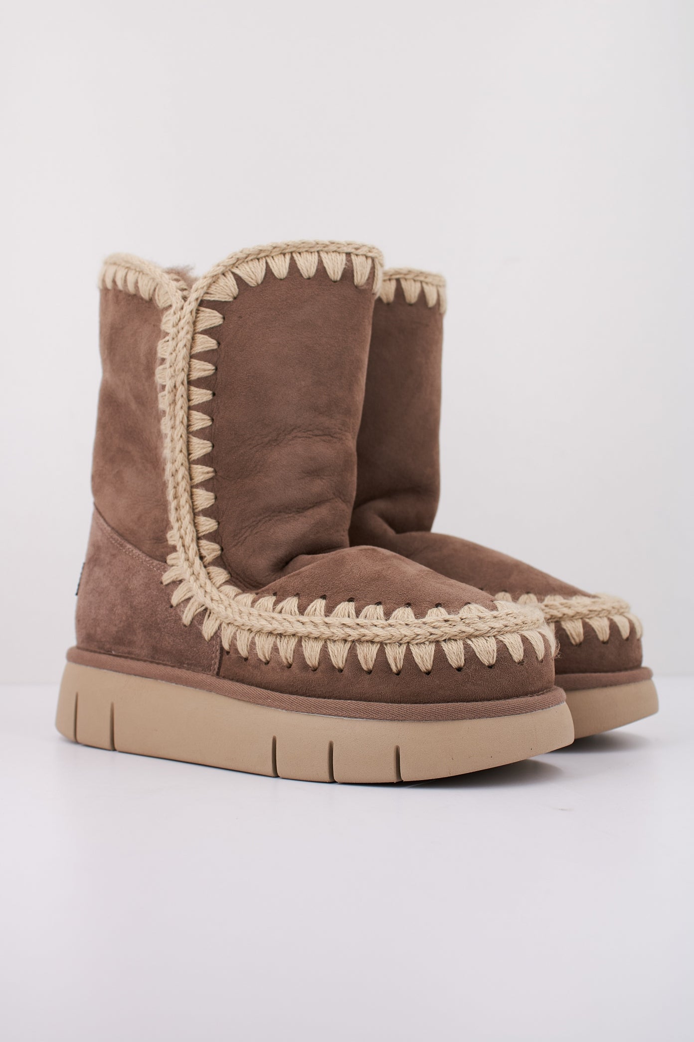 MOU ESKIMO BOUNCE MAXI STITCHING en color GRIS (2)