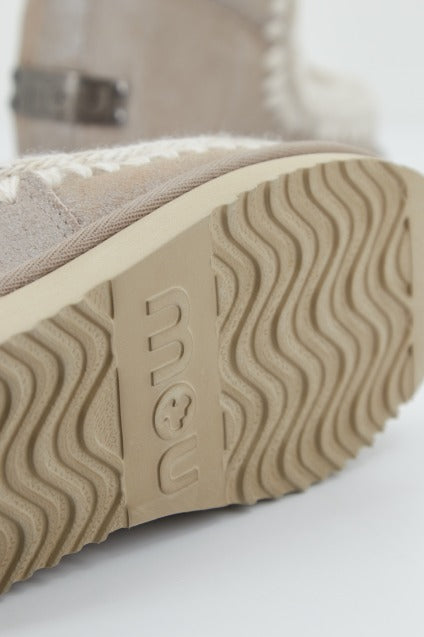 MOU ESKIMO INNER WEDGE SHORT en color MARRON CLARO (4)