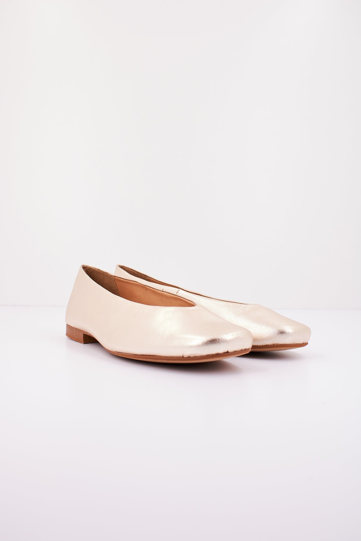 SITGETANA M en color ORO (2)
