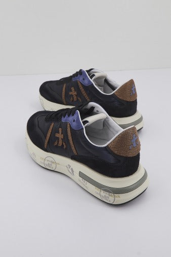 PREMIATA CASSIE en color AZUL (3)