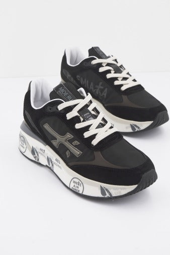 PREMIATA MOERUND en color NEGRO (1)
