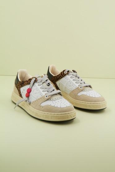 PREMIATA QUINND en color BLANCO (1)