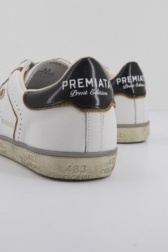 PREMIATA STEVEN en color BLANCO (3)