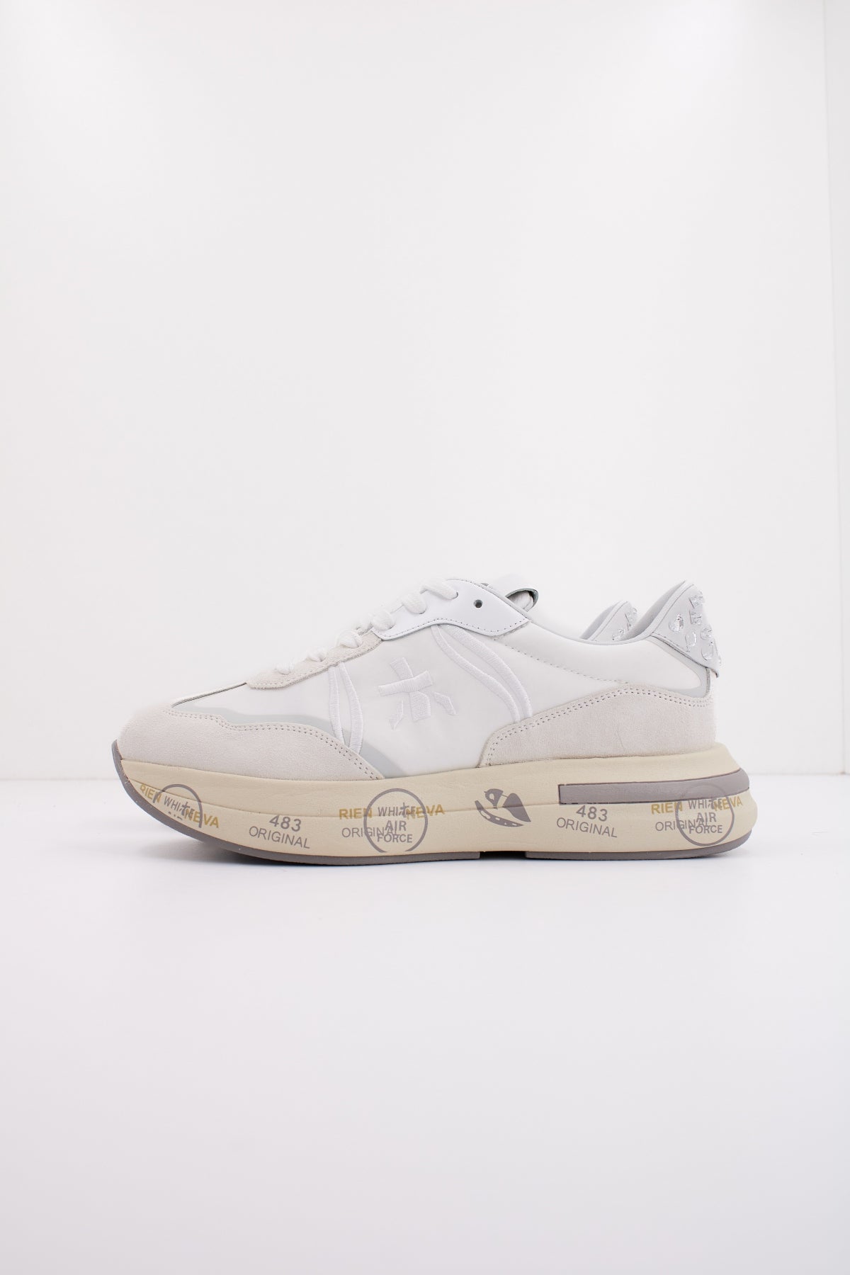 PREMIATA CASSIE en color BLANCO (1)