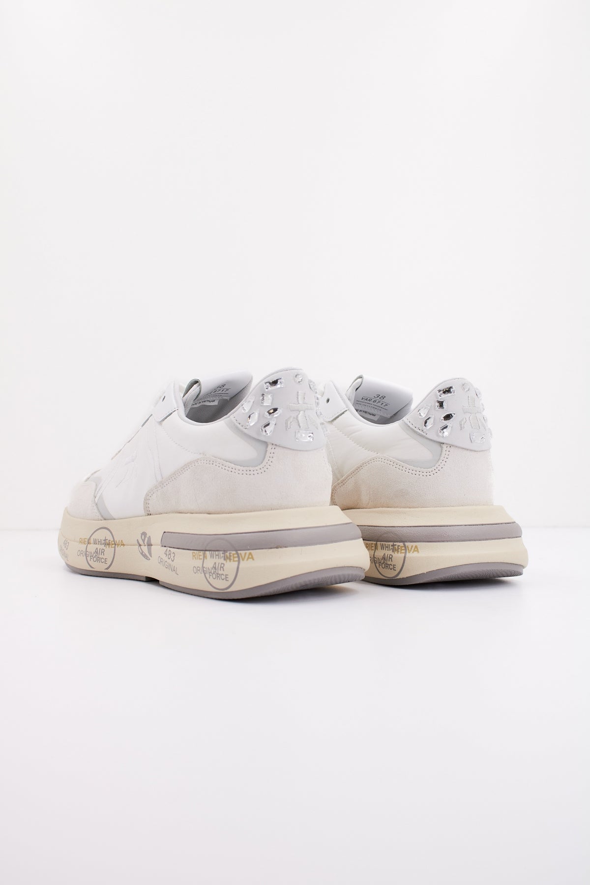 PREMIATA CASSIE en color BLANCO (3)
