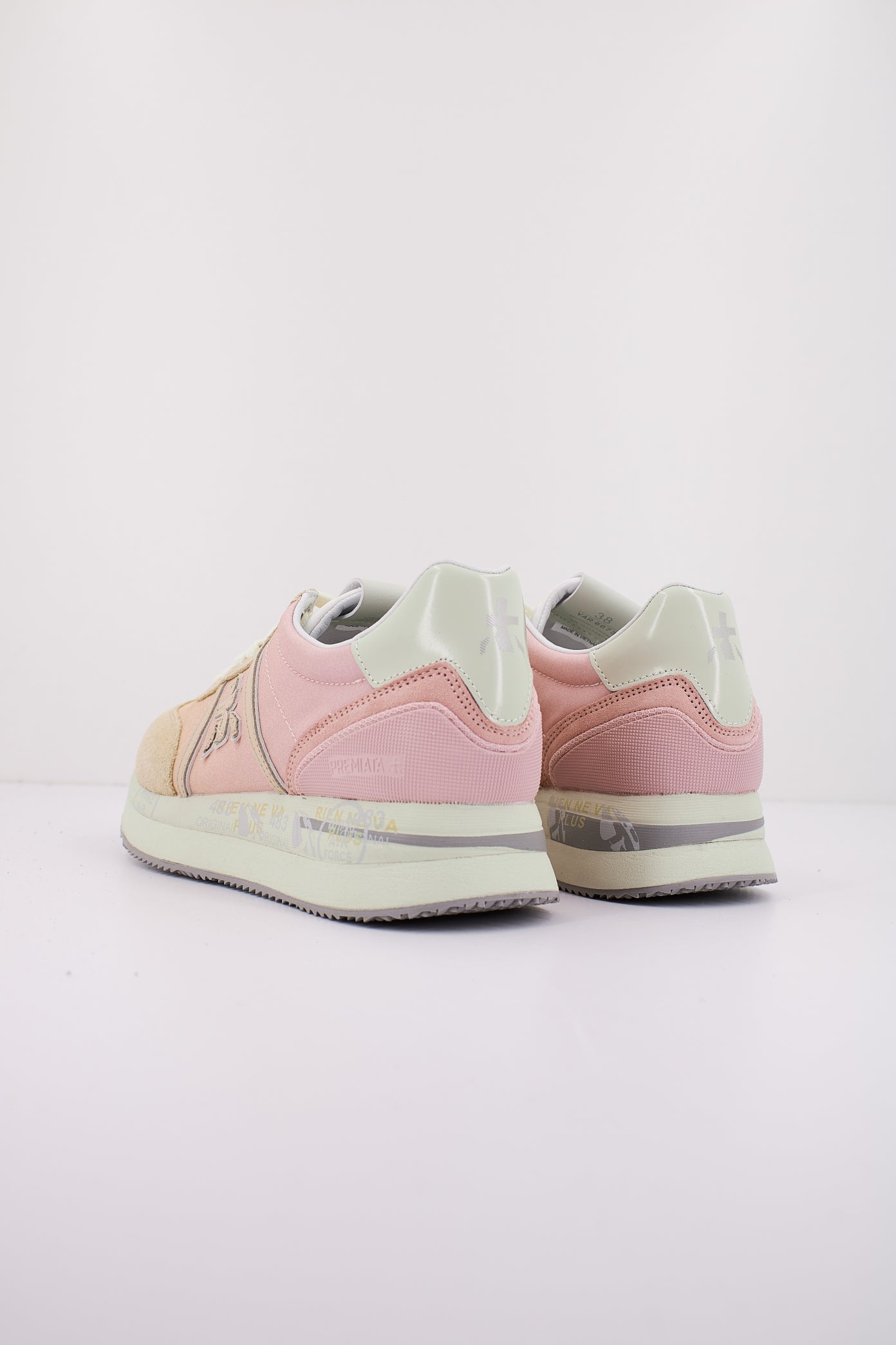 PREMIATA CONNY en color ROSA (3)