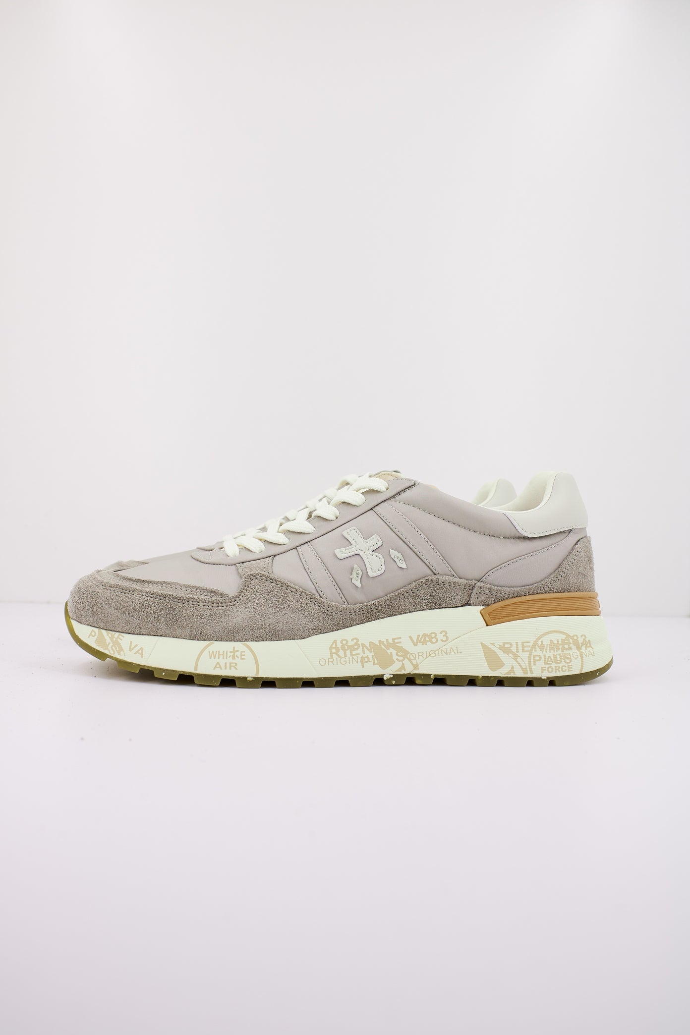 PREMIATA LANDECK en color GRIS (1)