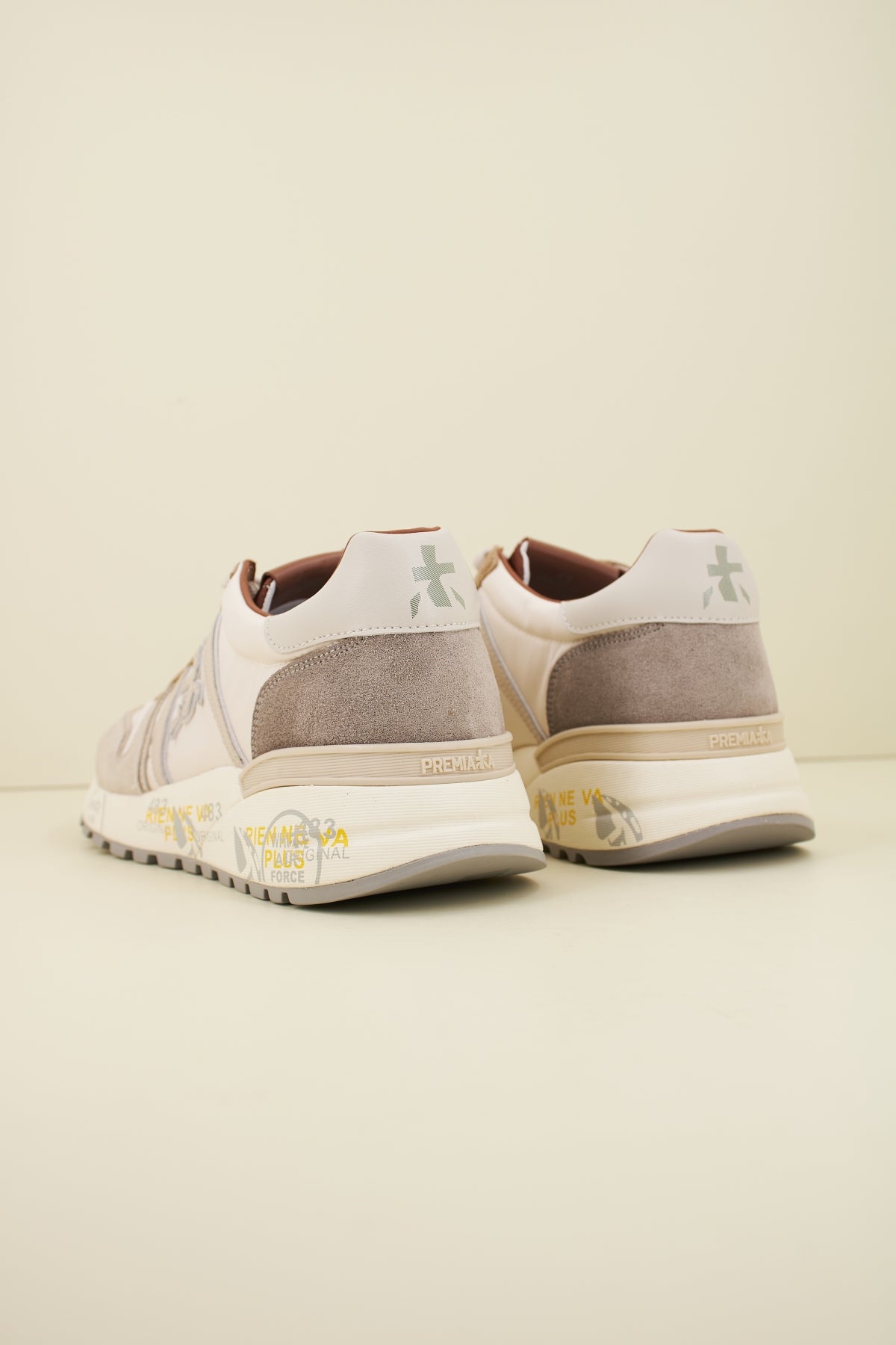 PREMIATA LANDER en color BEIS (3)