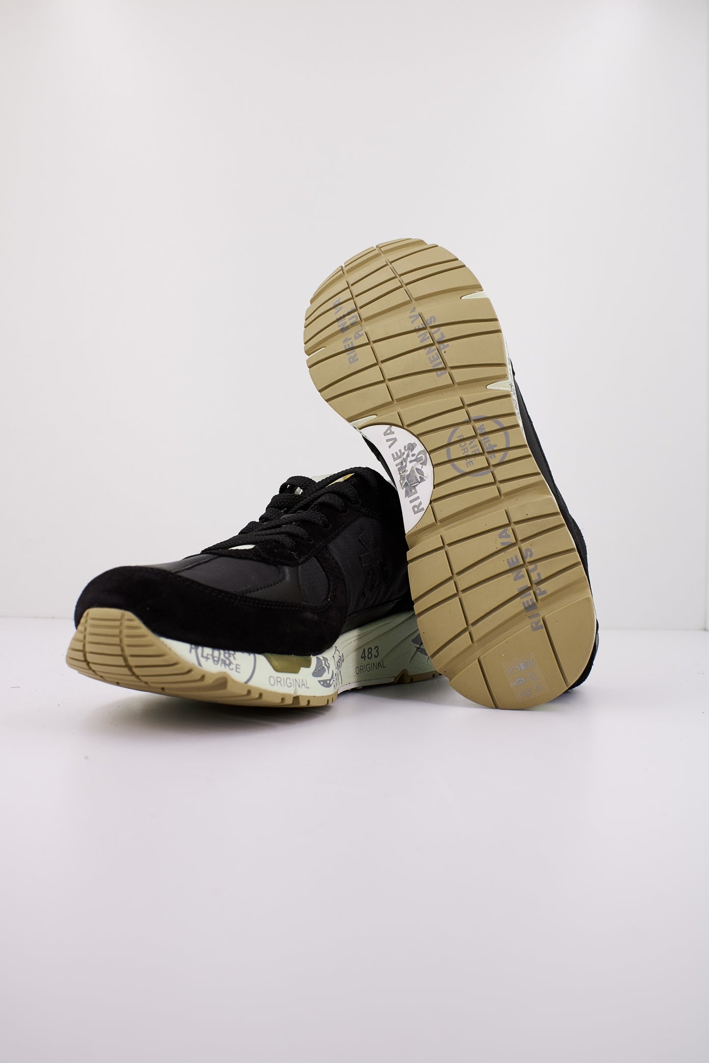 PREMIATA MASE en color NEGRO (4)