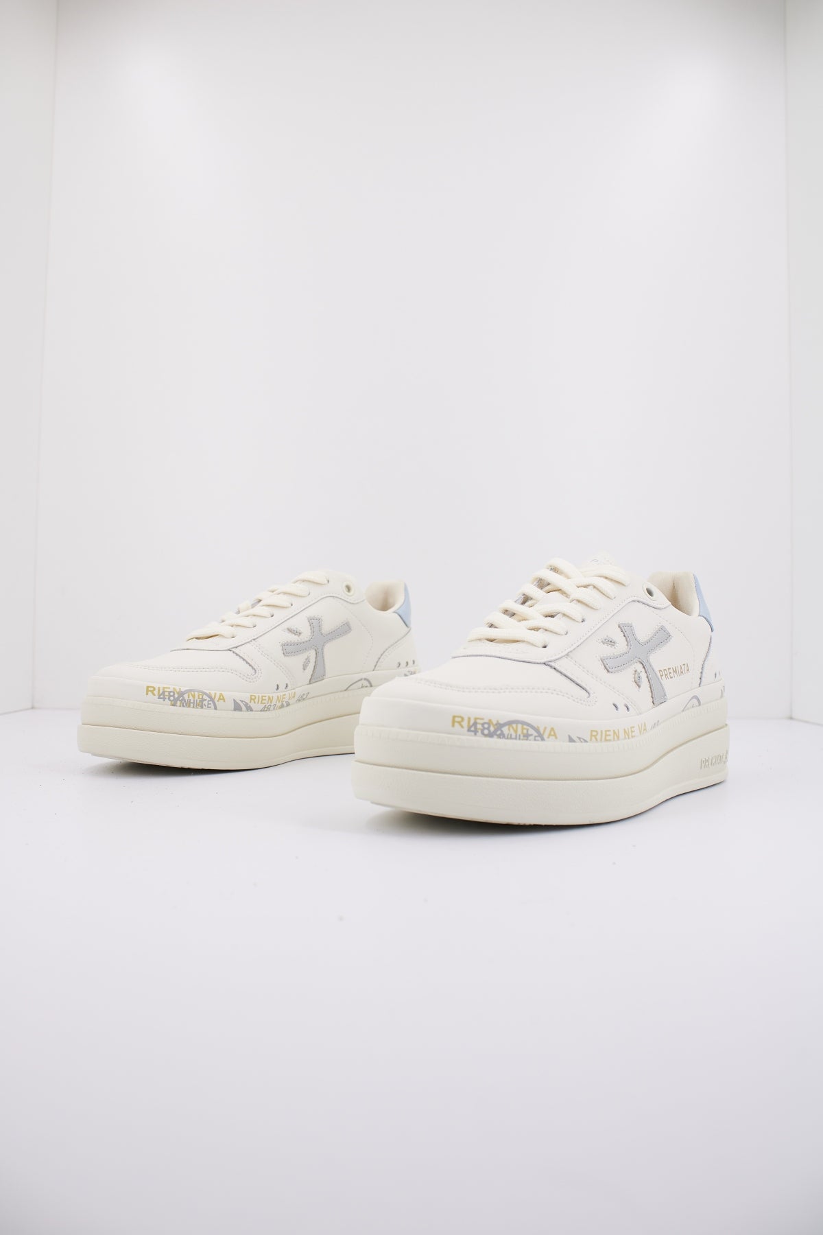 PREMIATA MICOL en color BLANCO (2)