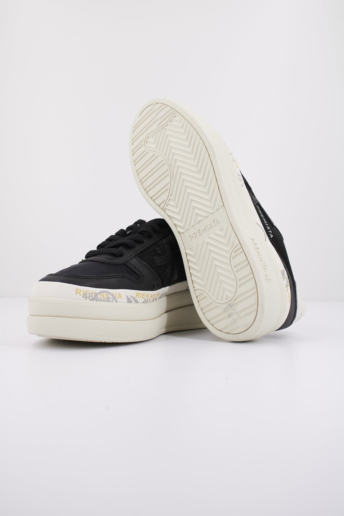 PREMIATA MICOL en color NEGRO (4)