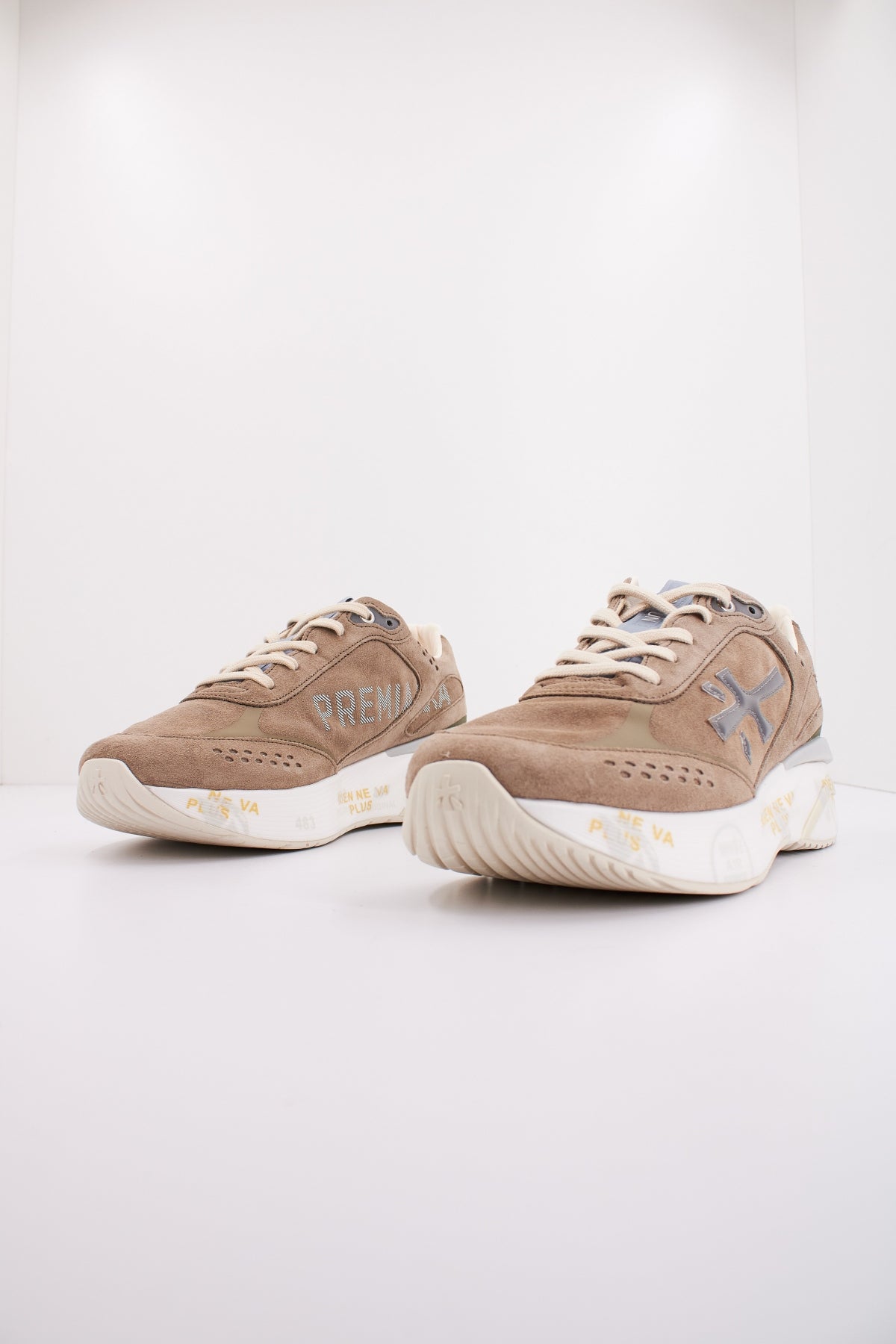PREMIATA MOERUN en color MARRON (2)