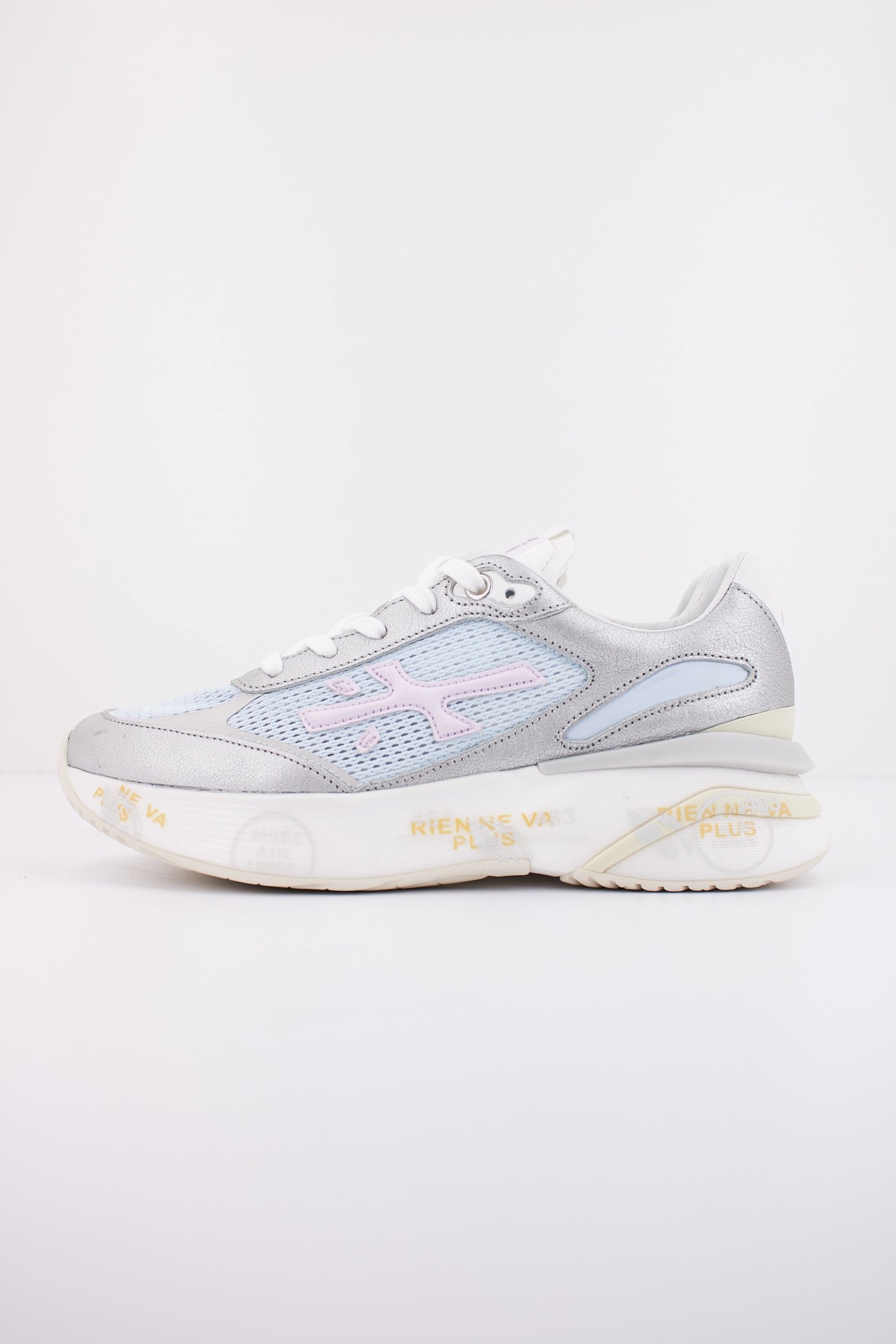 PREMIATA MOERUND en color PLATA (1)