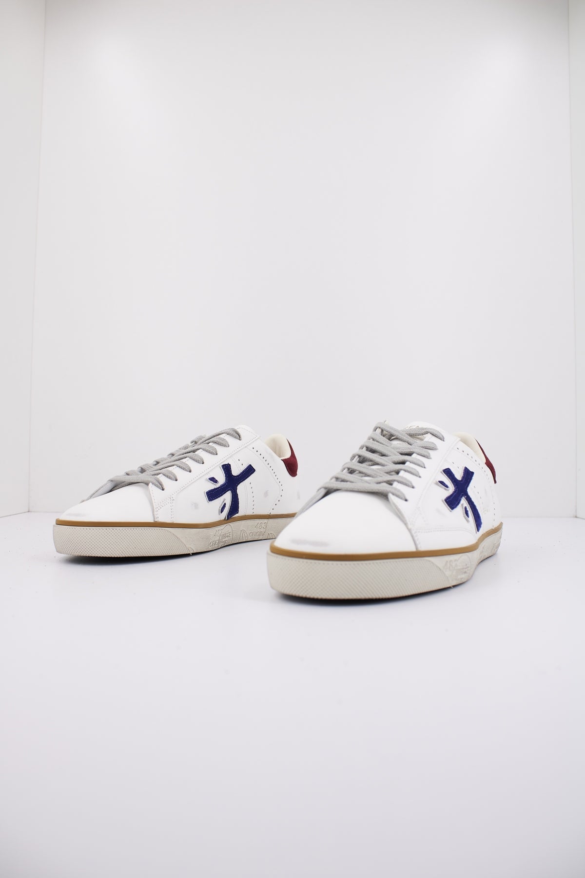 PREMIATA STEVEN en color BLANCO (2)