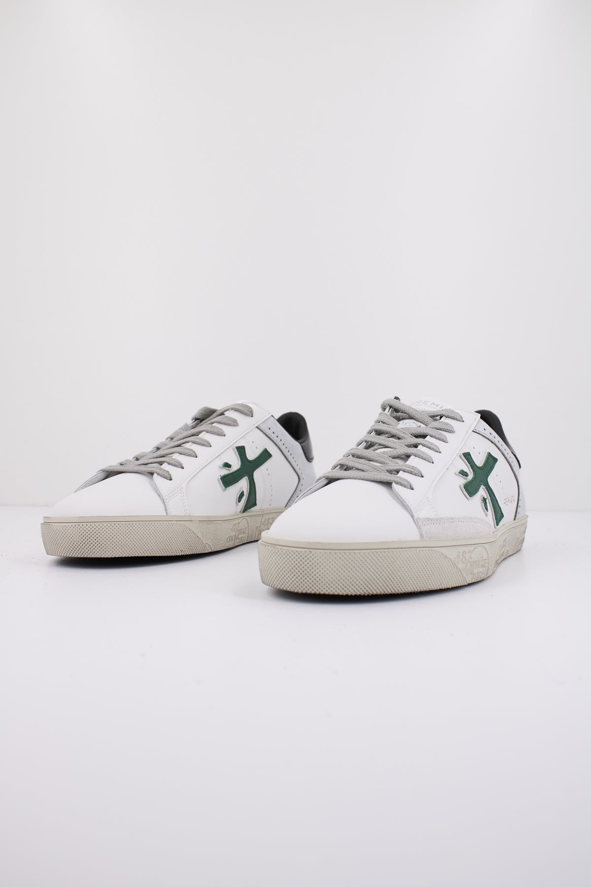PREMIATA STEVEN en color BLANCO (2)