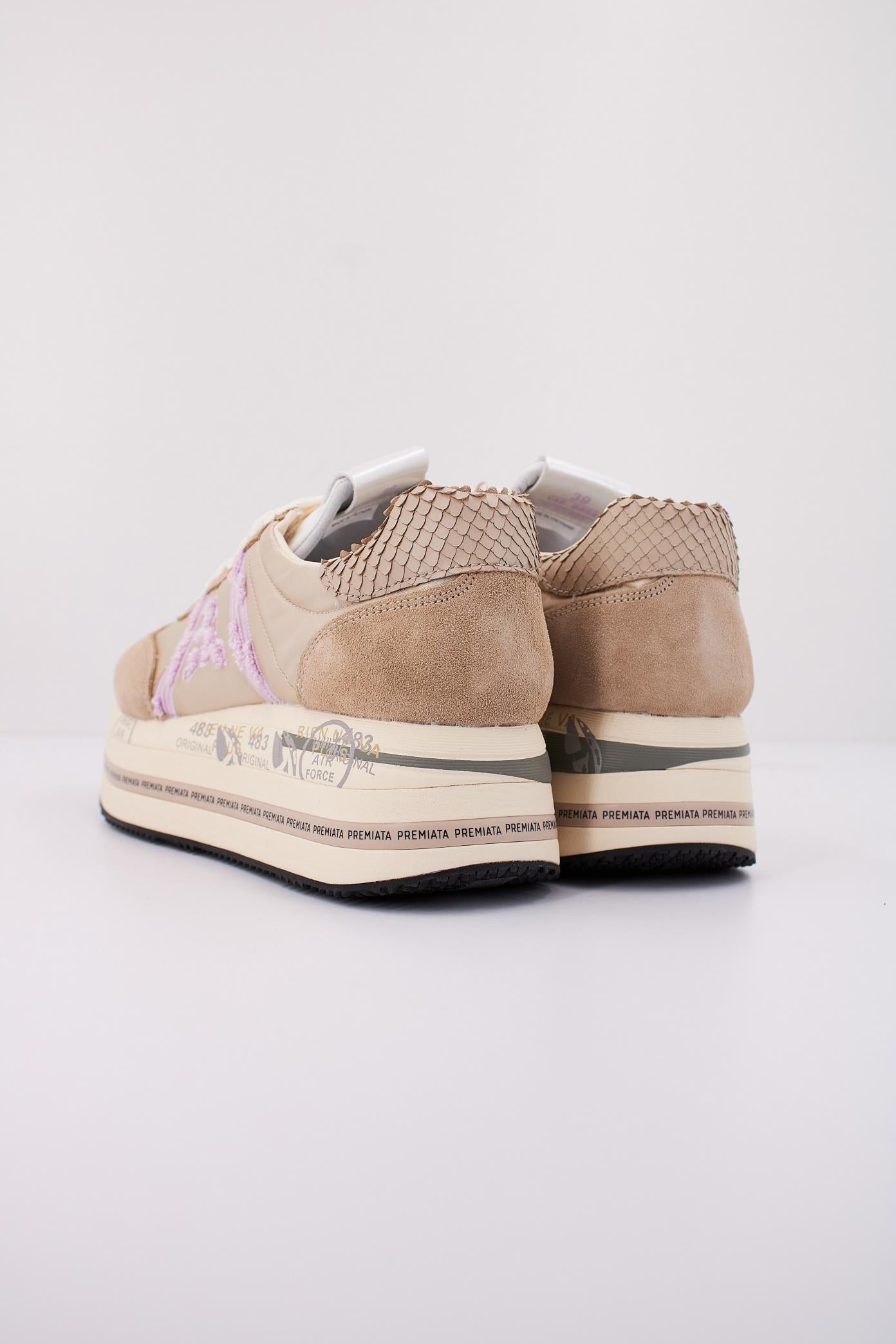 PREMIATA BETH en color BEIS (4)