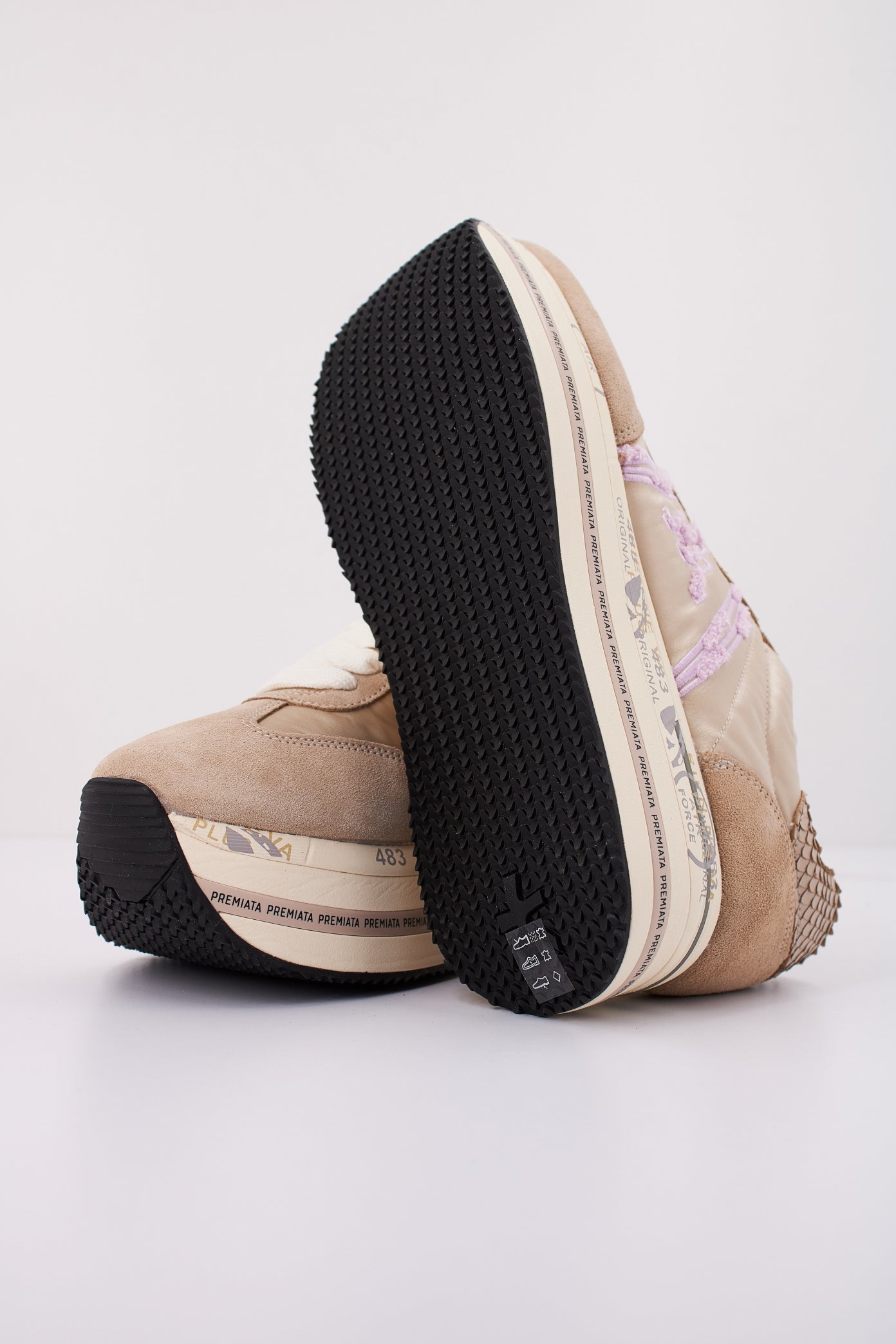 PREMIATA BETH en color BEIS (5)