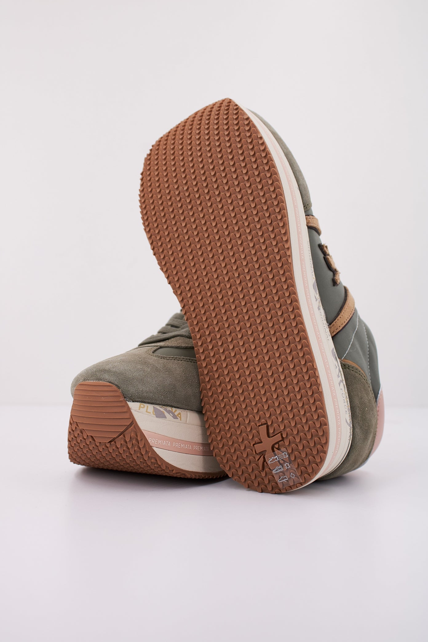 PREMIATA BETH en color VERDE (5)