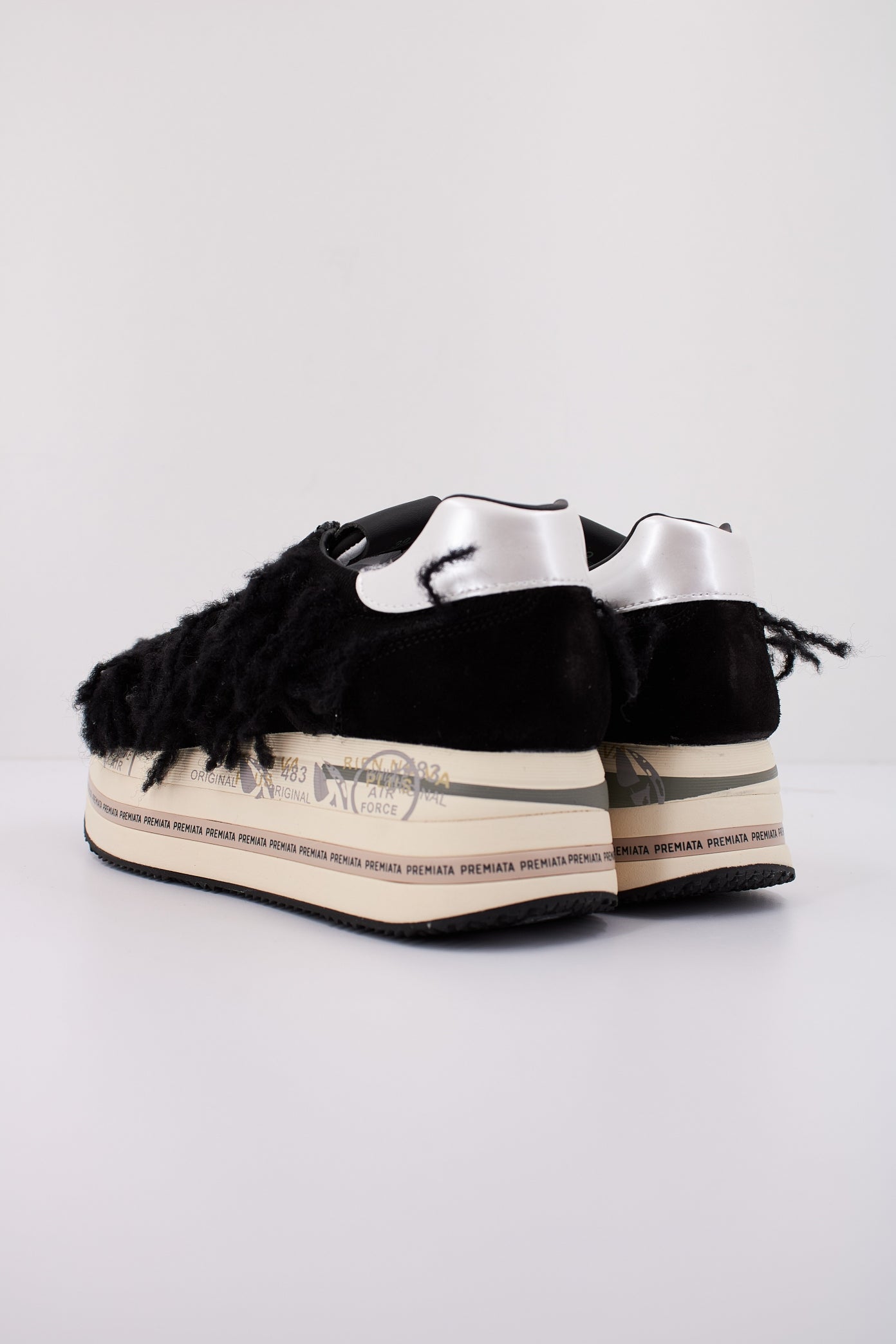 PREMIATA BETH en color NEGRO (4)