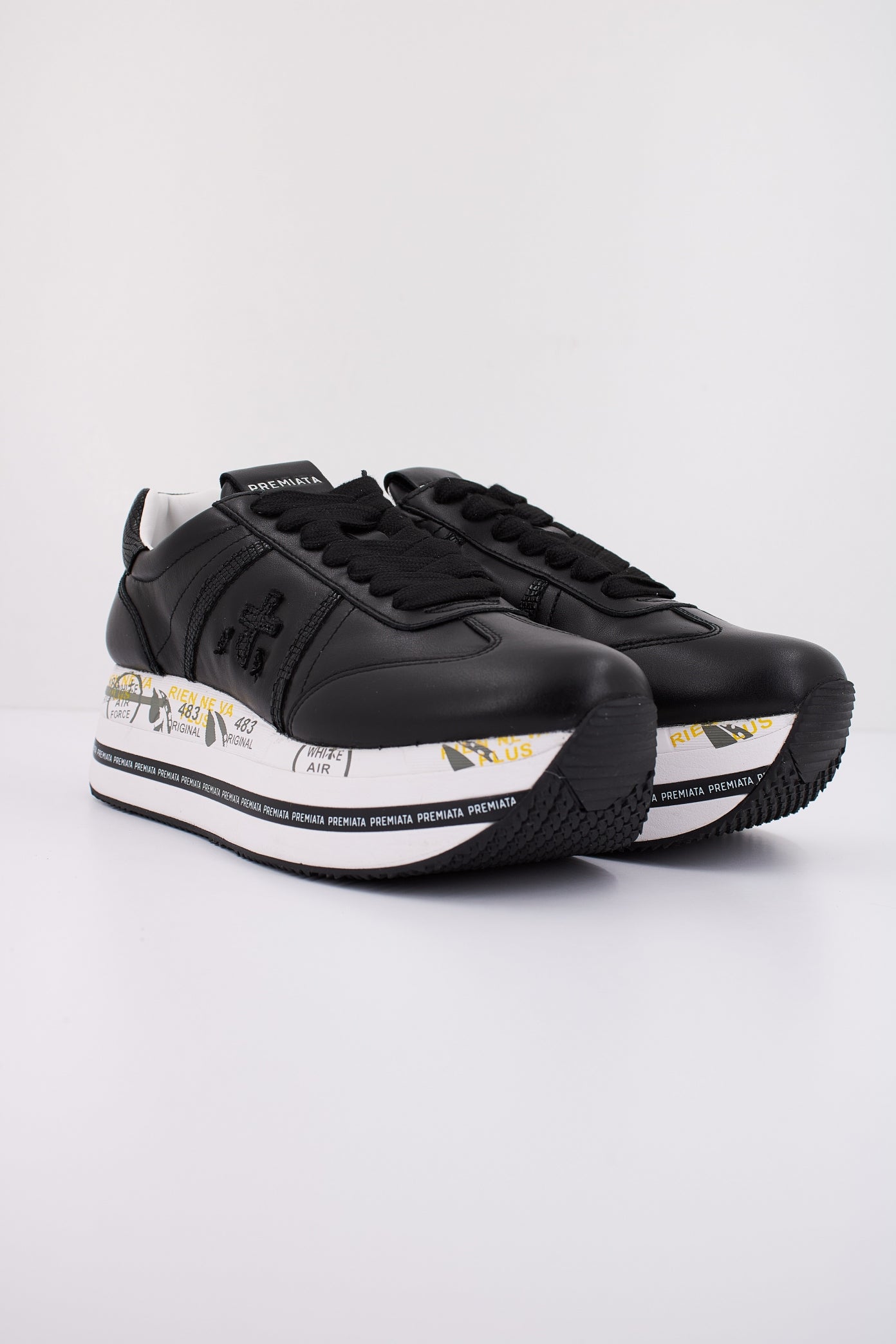 PREMIATA BETH en color NEGRO (2)