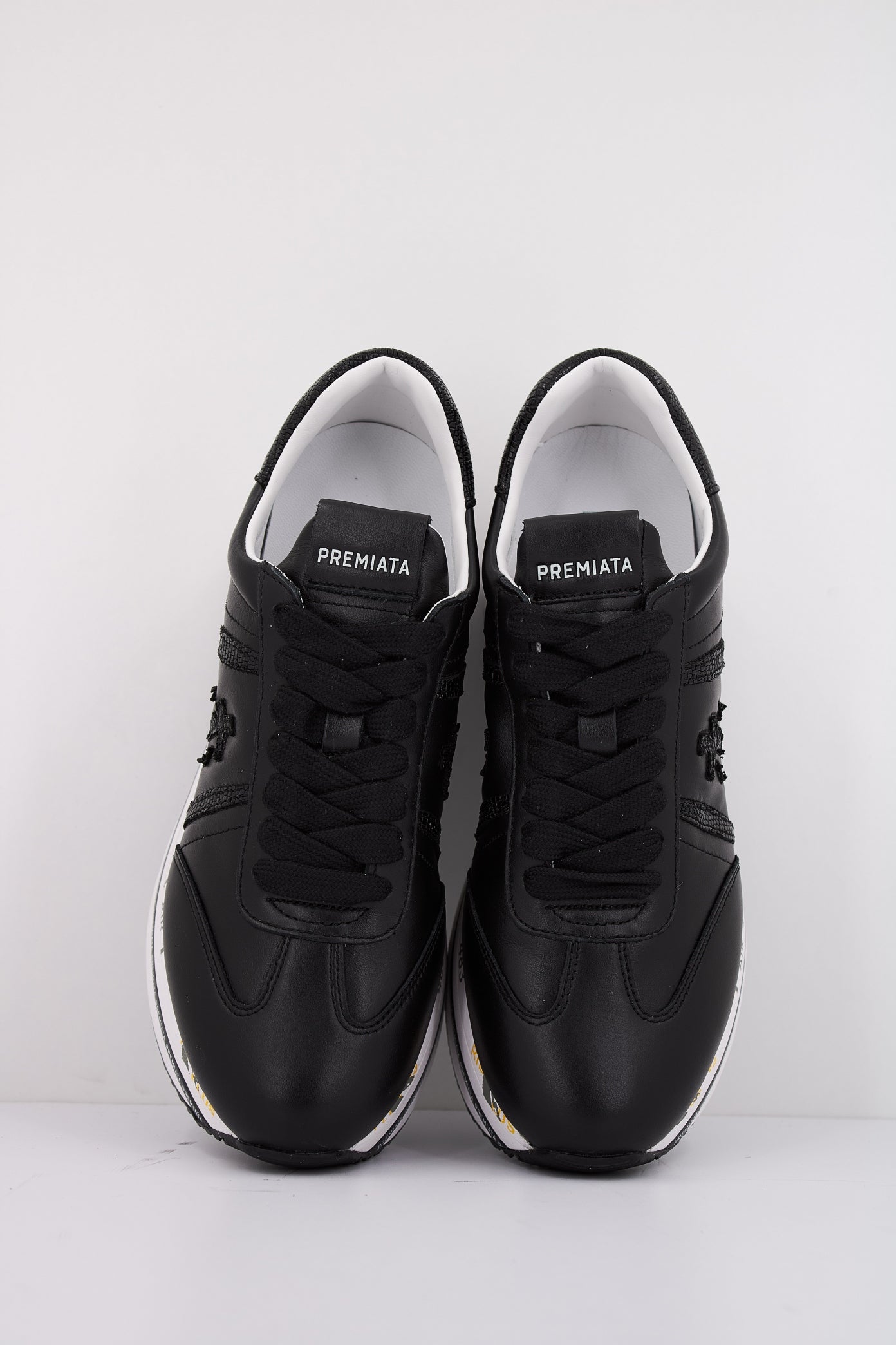 PREMIATA BETH en color NEGRO (3)