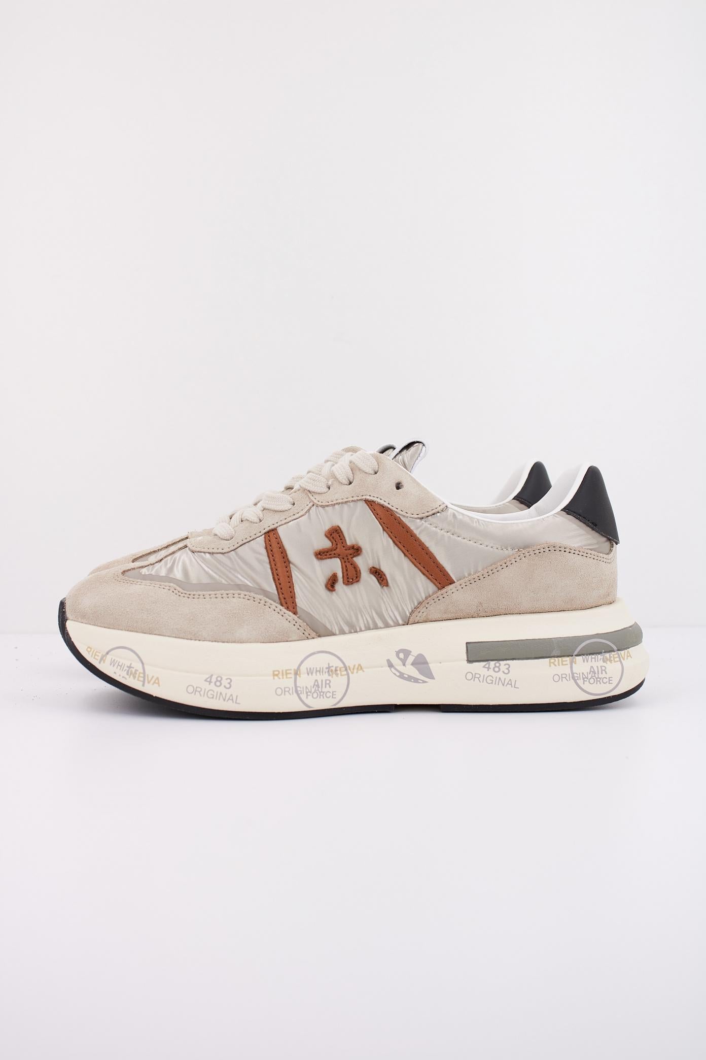 PREMIATA CASSIE en color BEIS (1)