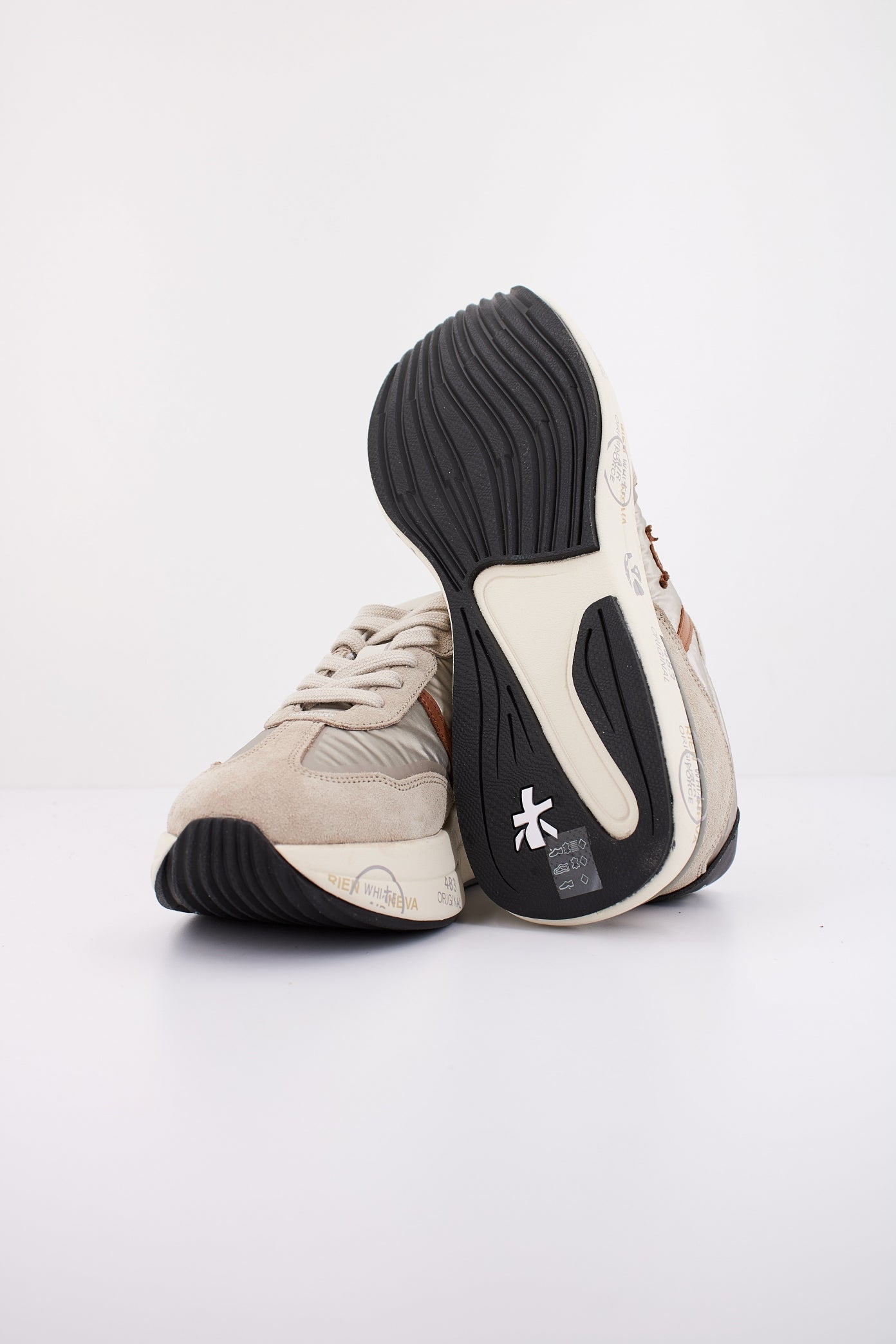 PREMIATA CASSIE en color BEIS (5)