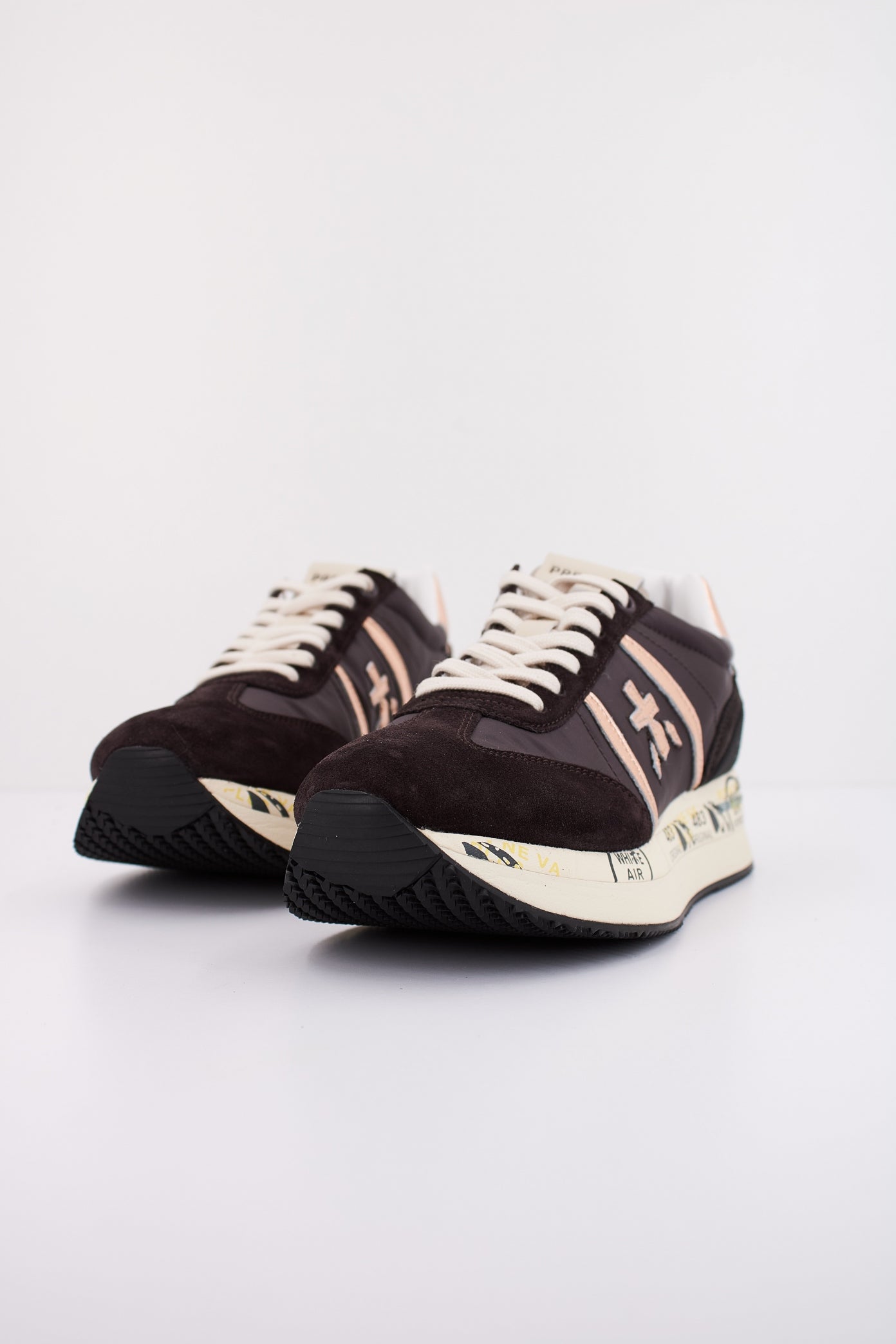 PREMIATA CONNY en color NEGRO (2)